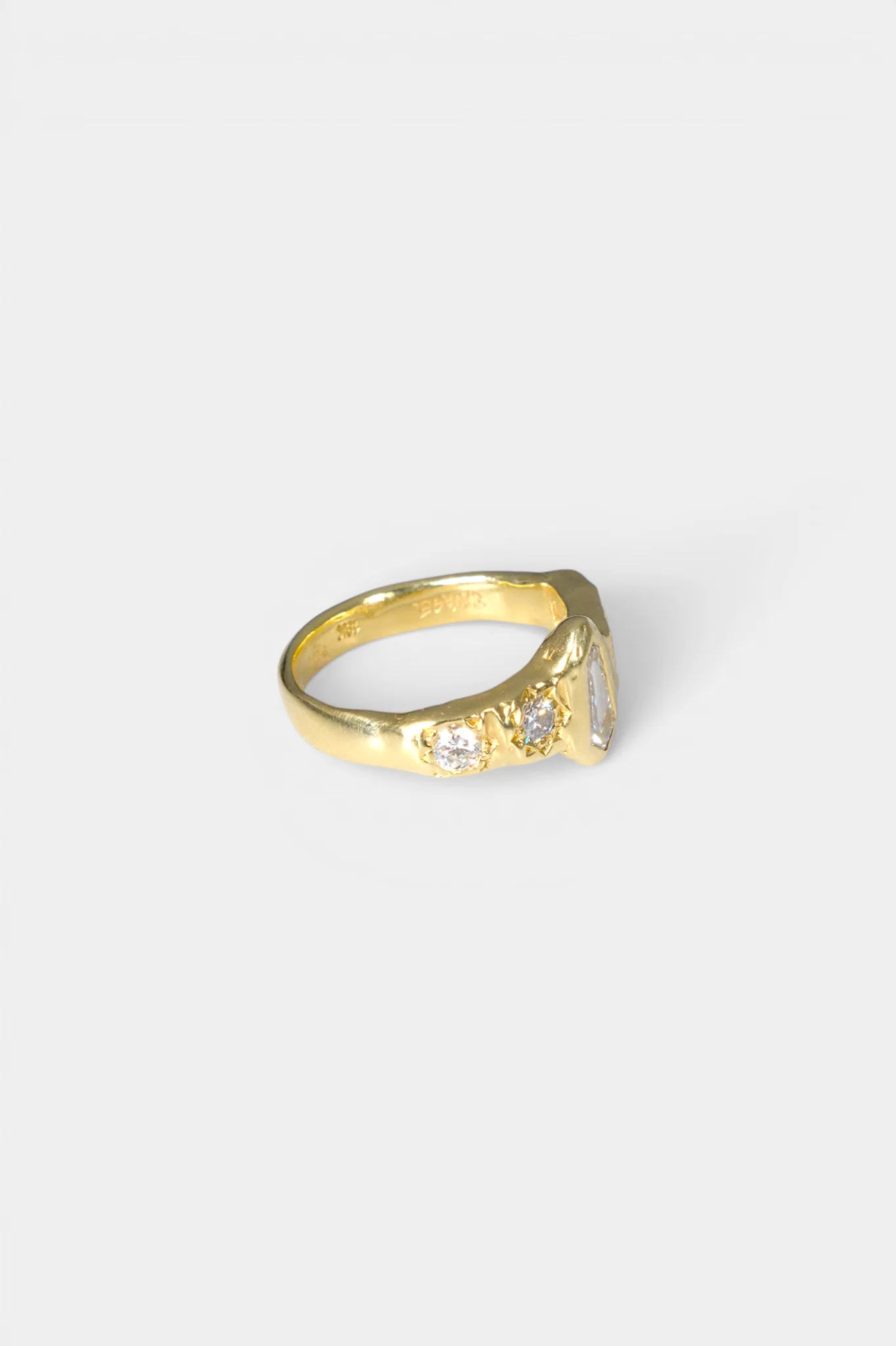 Heirloom Behaviour Ring - Image 2