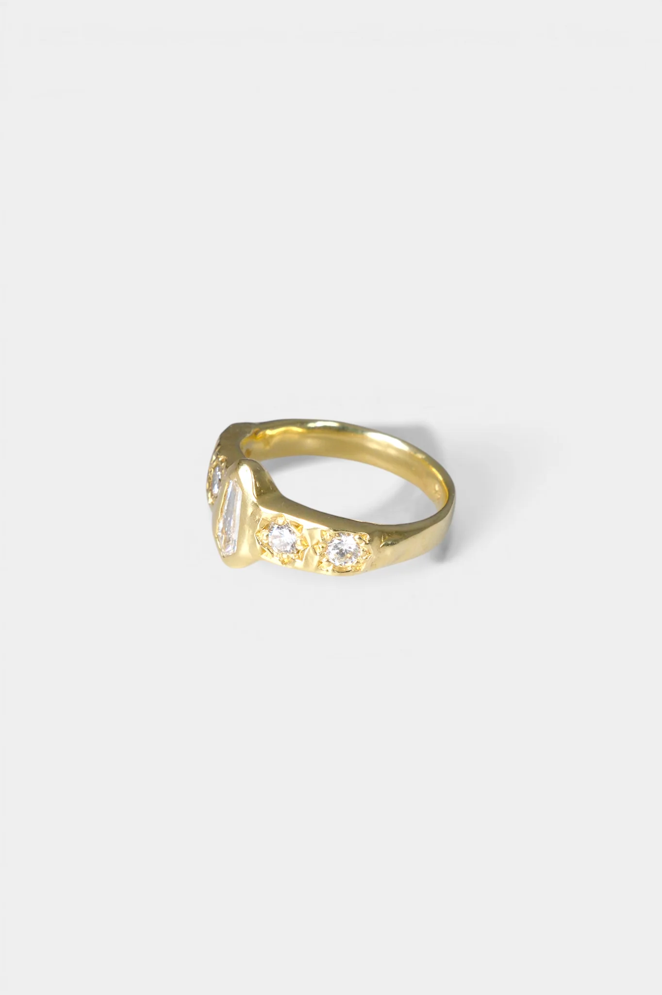 Heirloom Behaviour Ring - Image 3