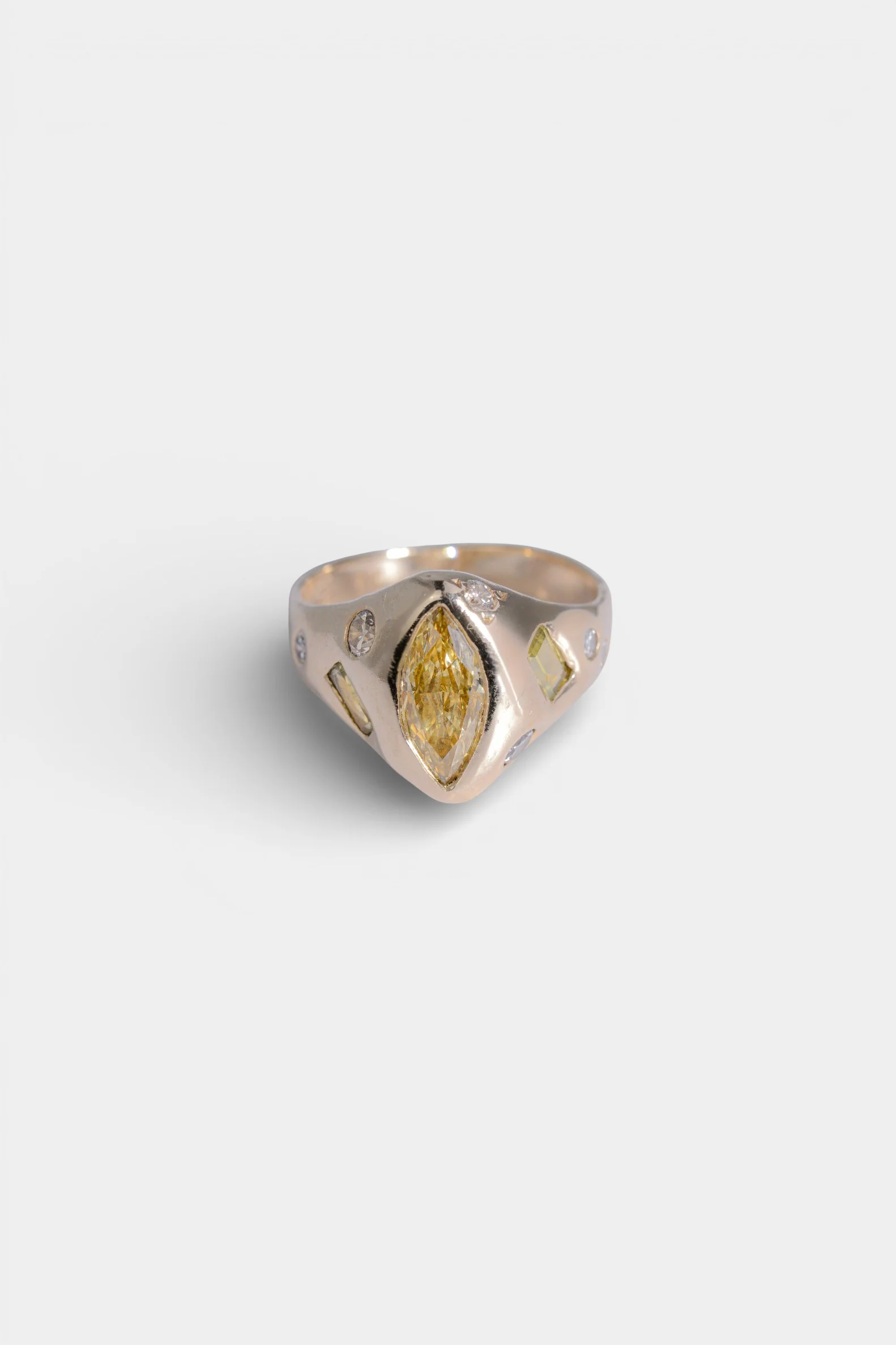 Splendore Ring