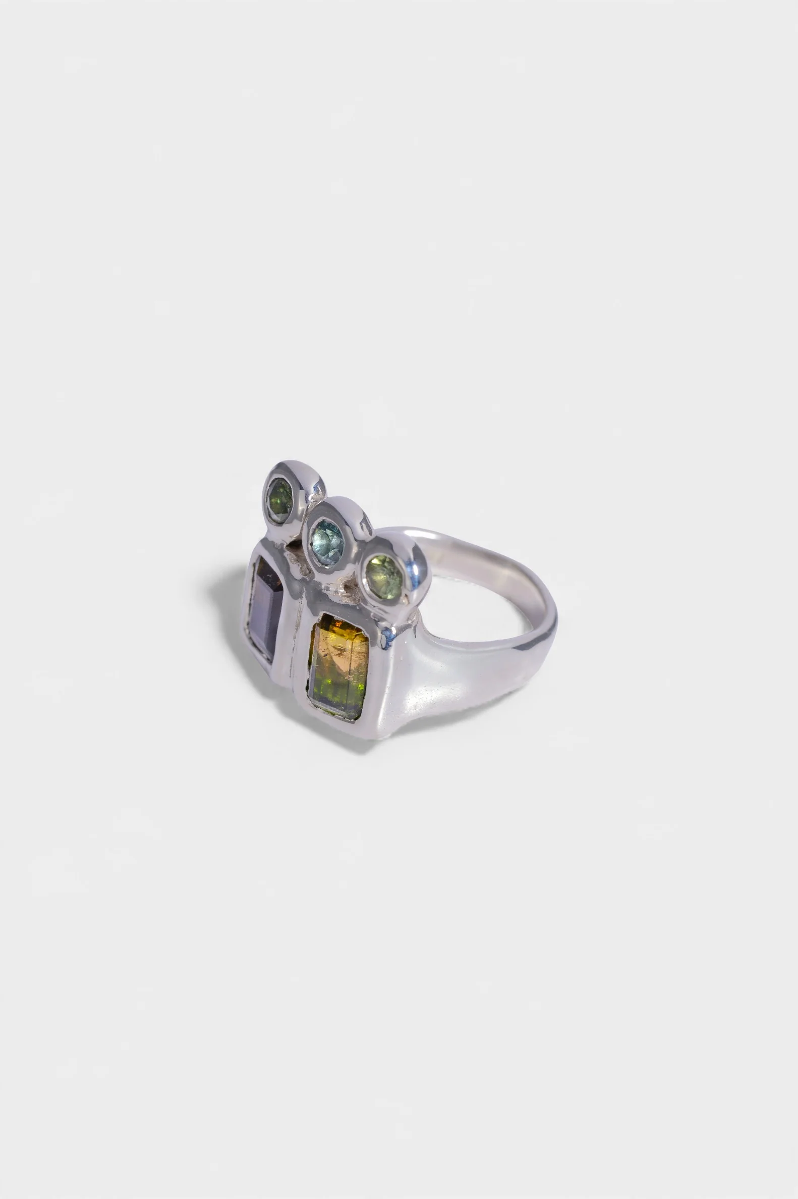 Twin Ring - Image 3